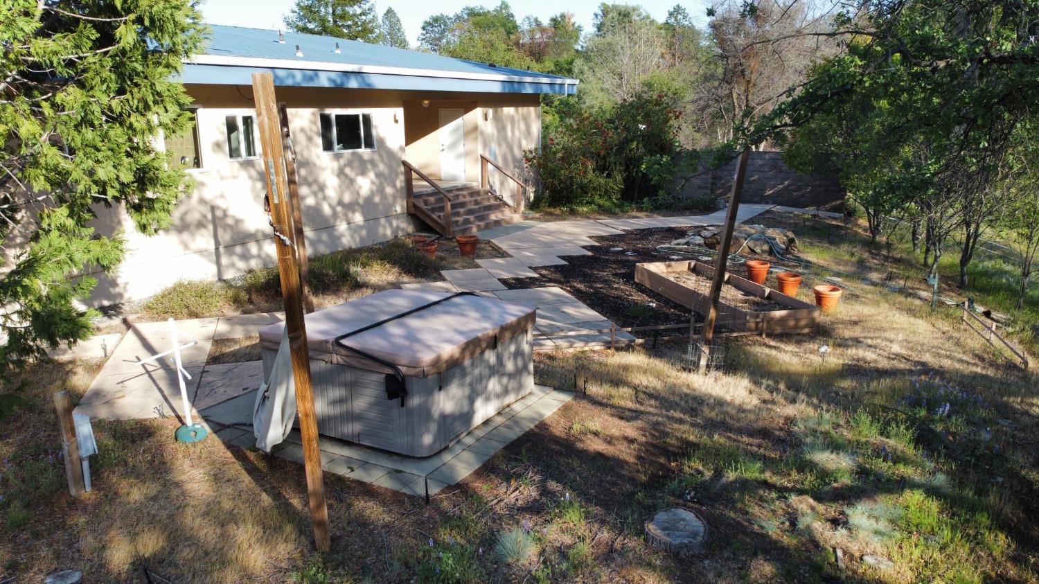 575 Middlefork Lane