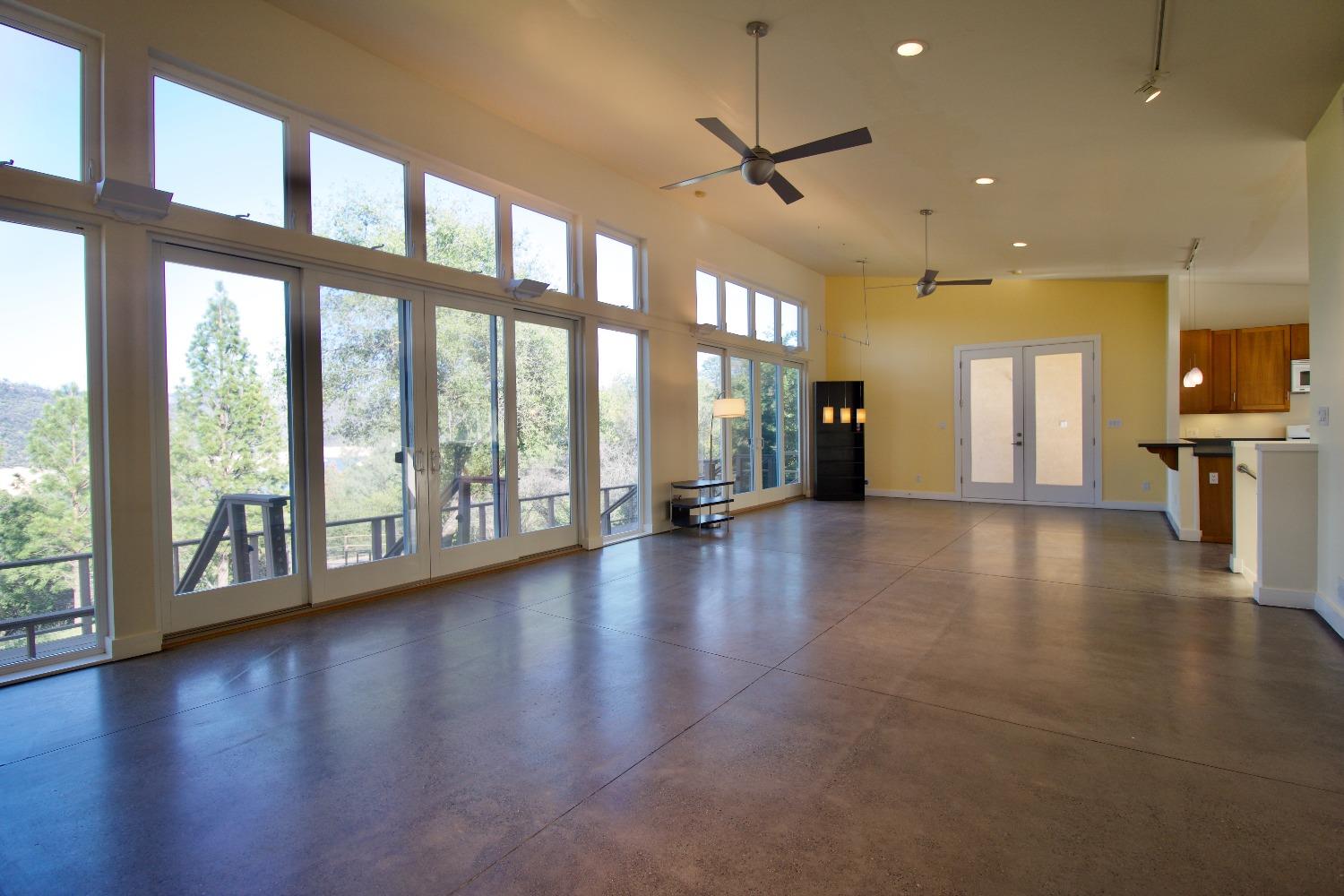 575 Middlefork Lane