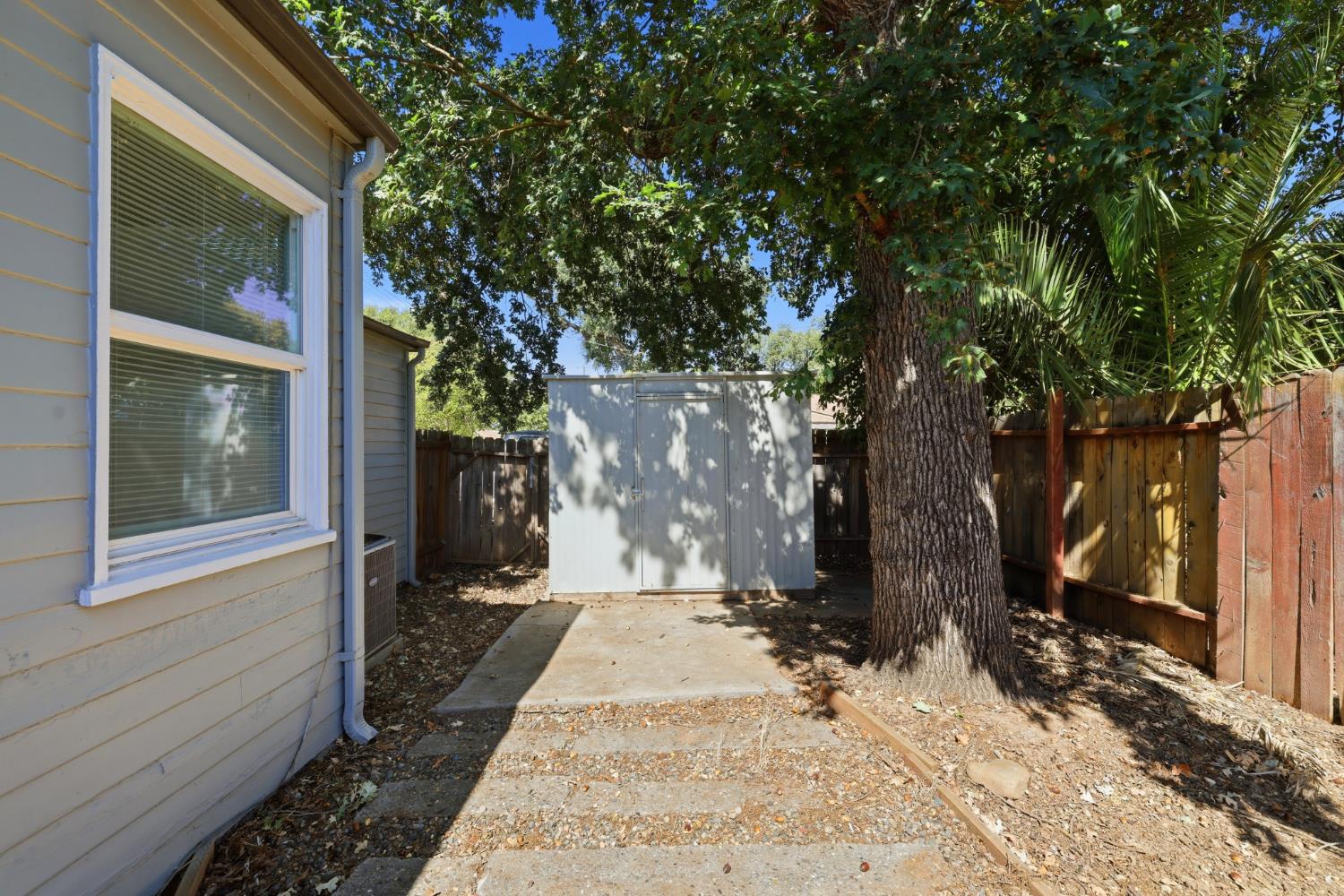 2237 Conifer Way