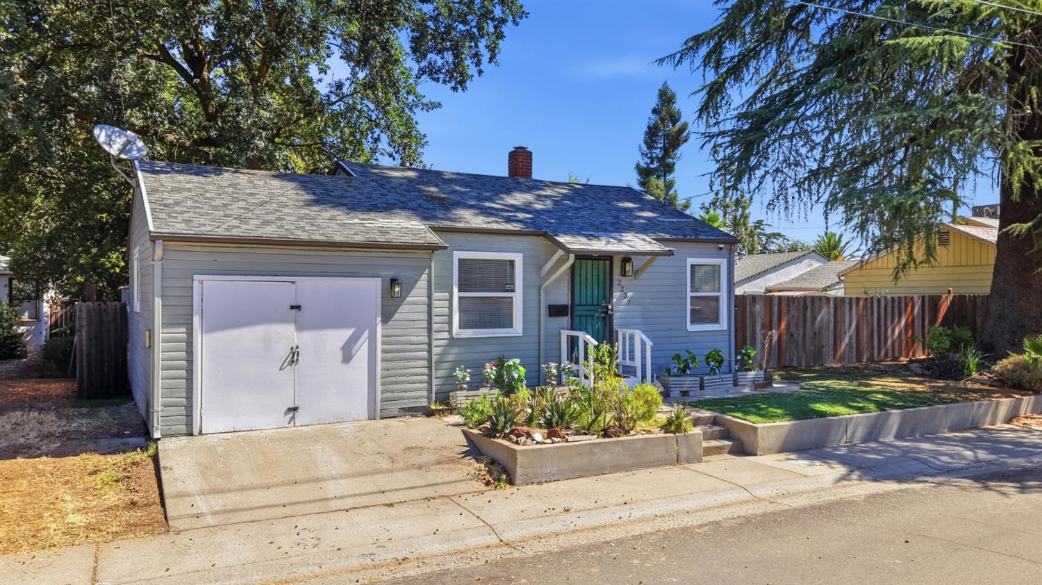 2237 Conifer Way