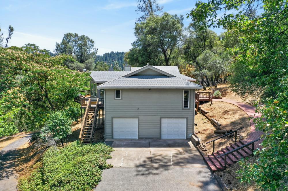 19221 Wolf Creek Road