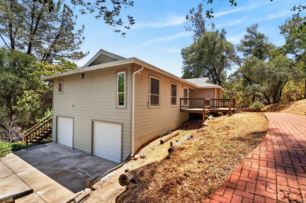 19221 Wolf Creek Road