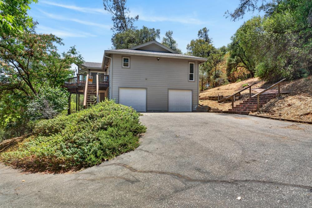 19221 Wolf Creek Road