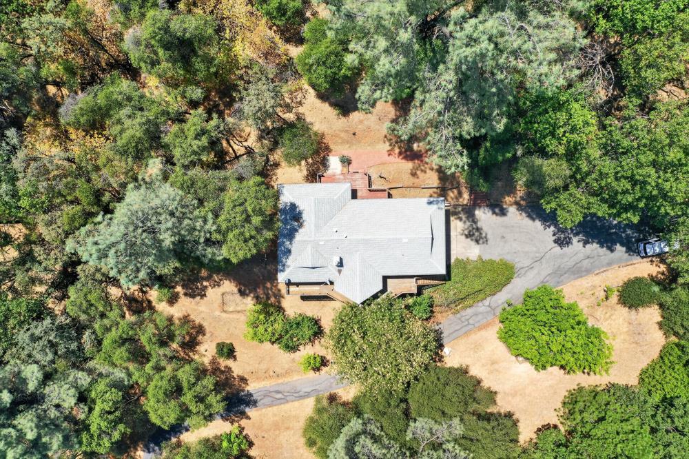 19221 Wolf Creek Road