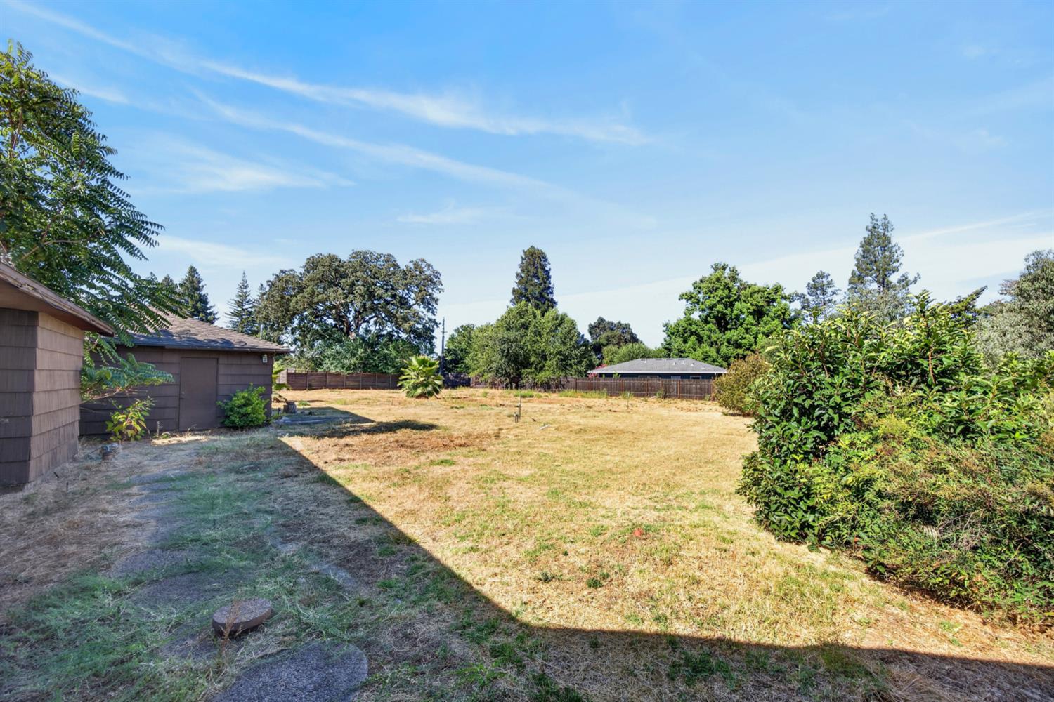 1851 LA PLAYA Way