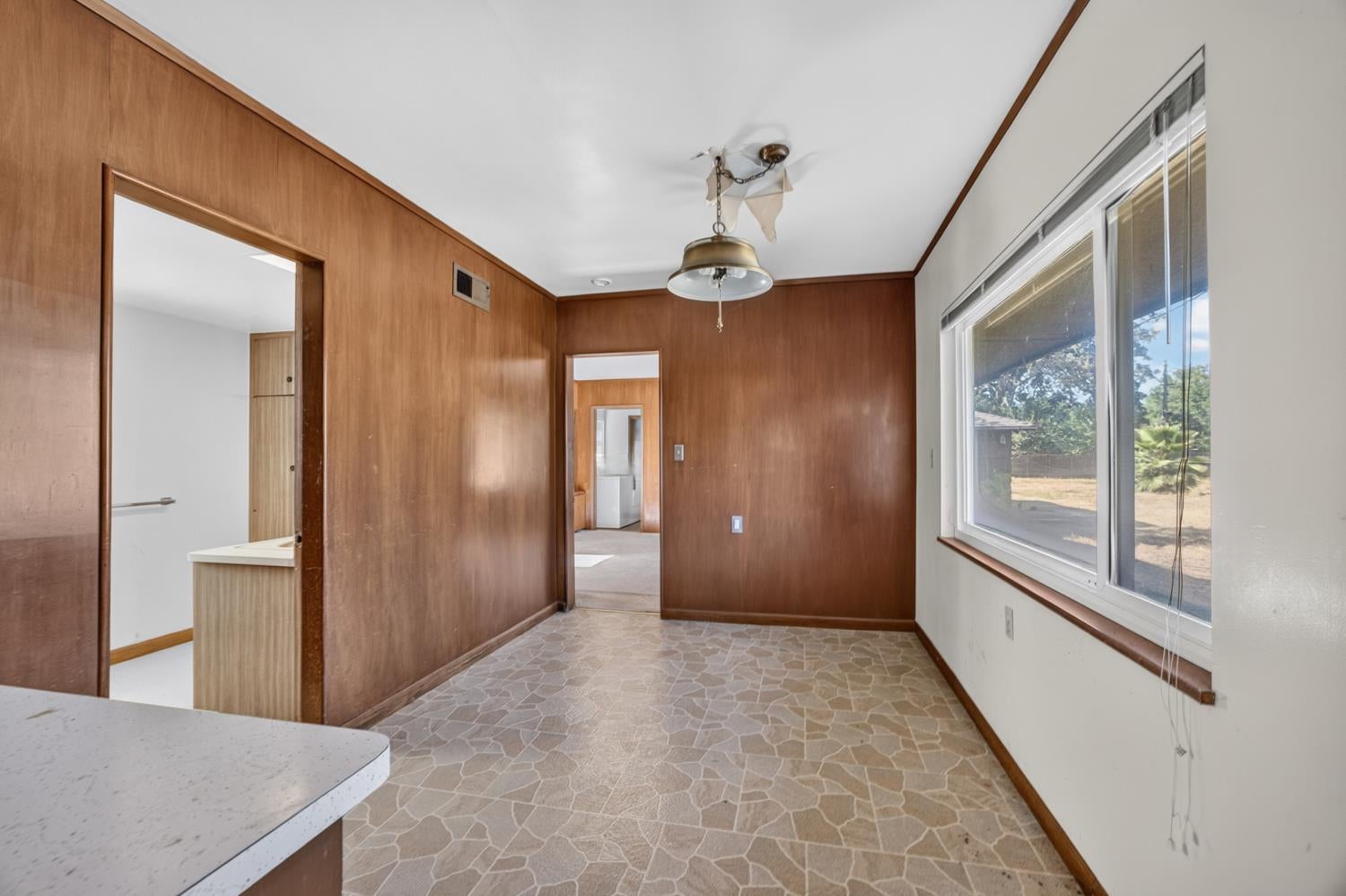 1851 LA PLAYA Way