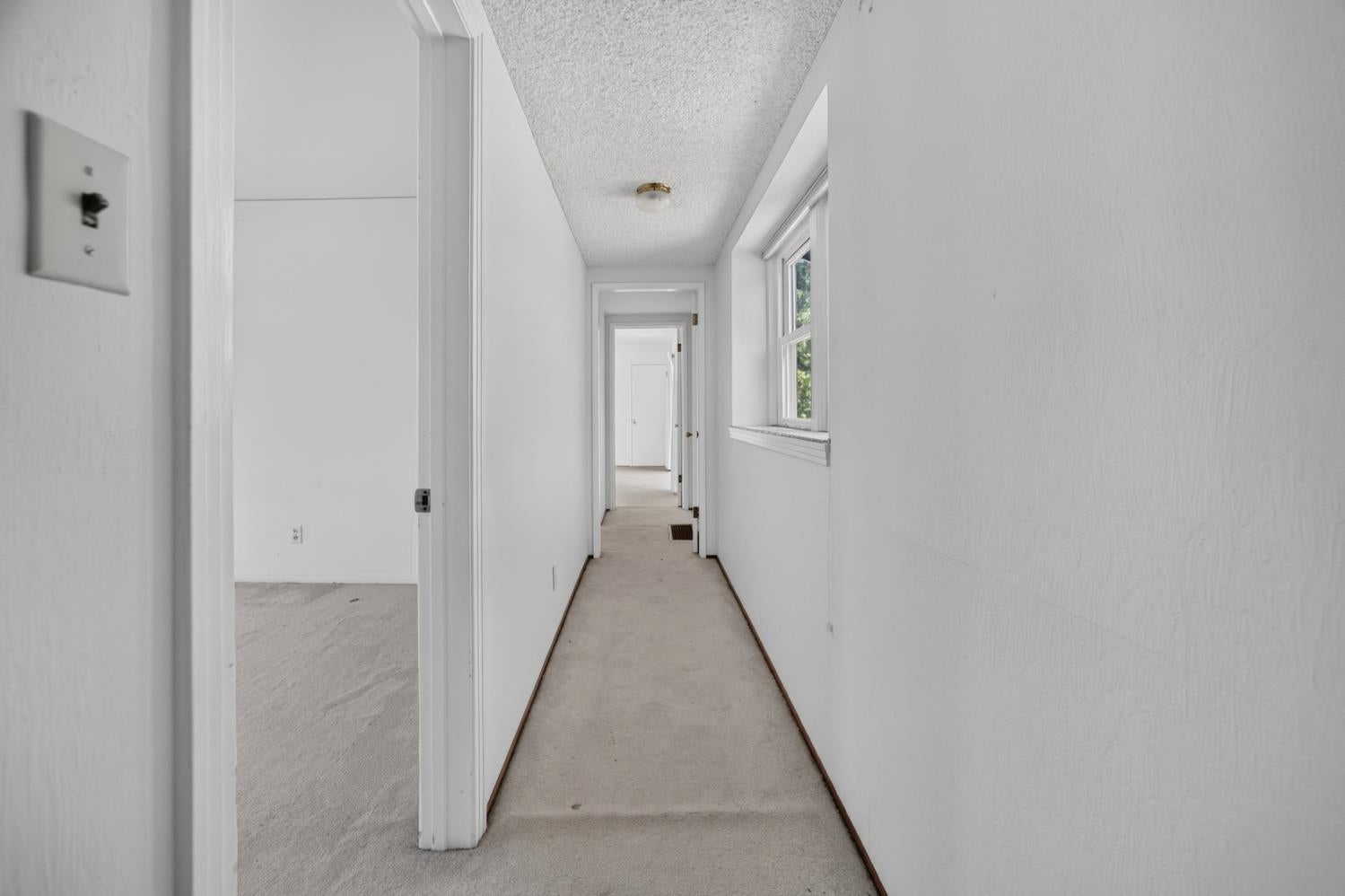 1851 LA PLAYA Way