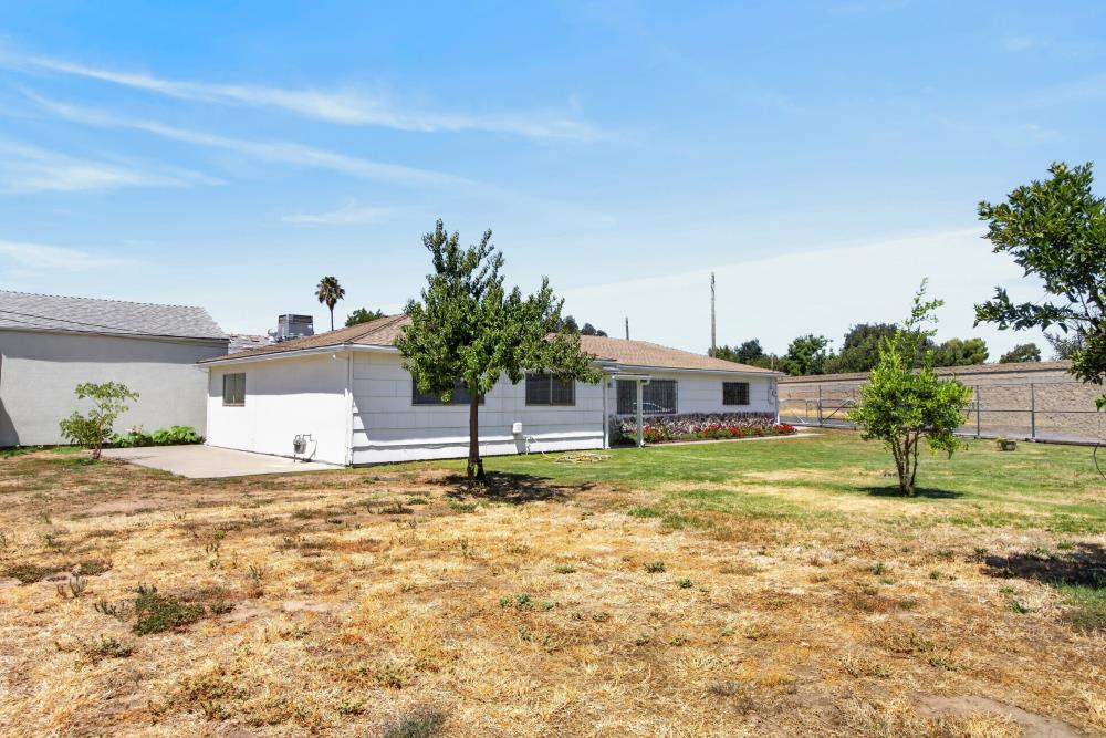 2012 Harris Avenue