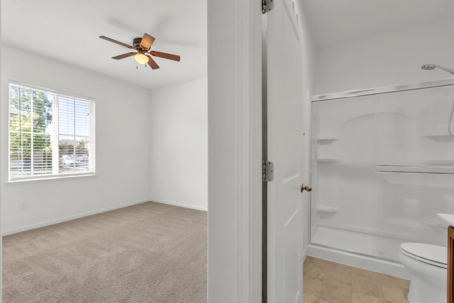 8421 Vila Gale Way