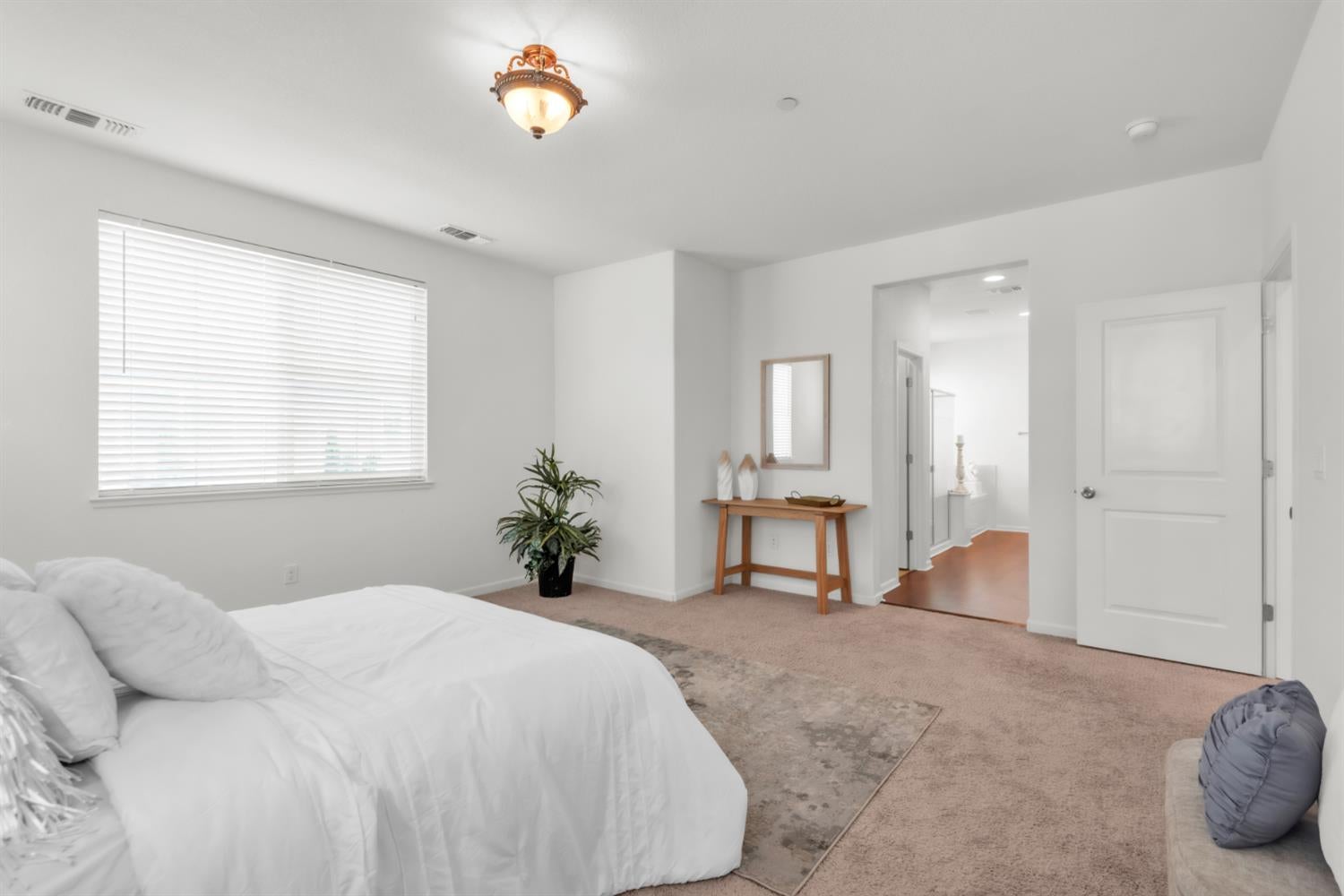 8421 Vila Gale Way