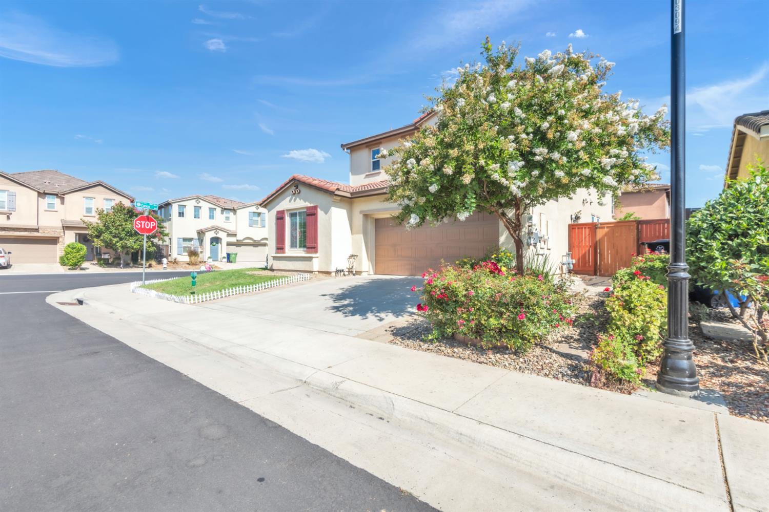 8421 Vila Gale Way