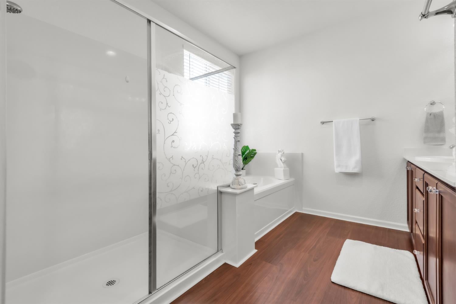 8421 Vila Gale Way