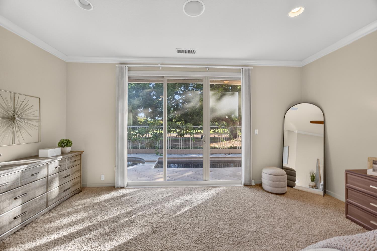 9596 Golf Course Lane