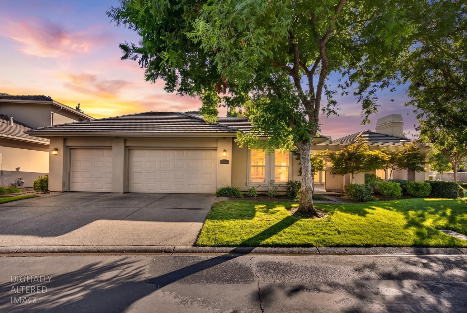 9596 Golf Course Lane