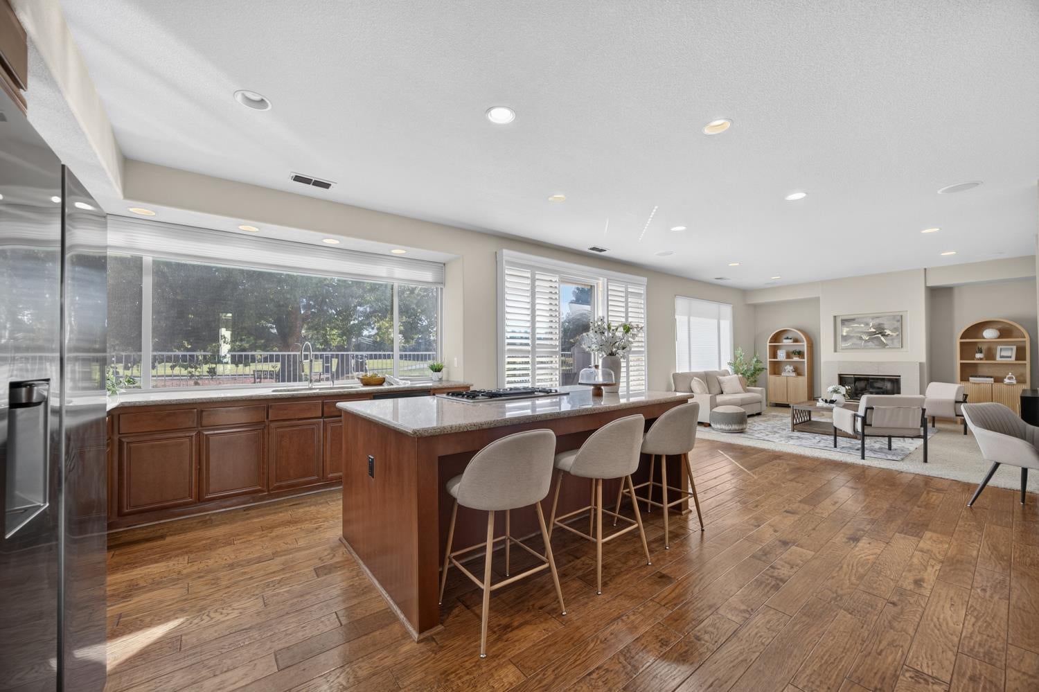9596 Golf Course Lane