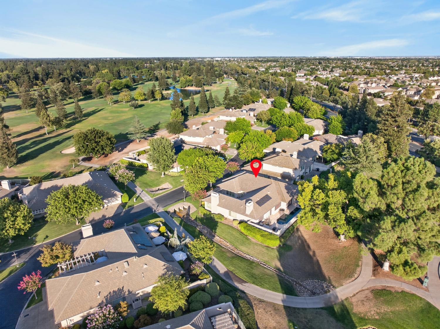 9596 Golf Course Lane