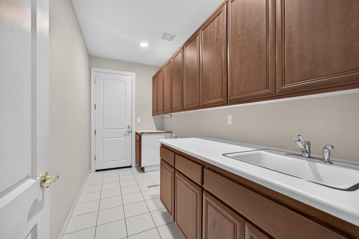 9596 Golf Course Lane