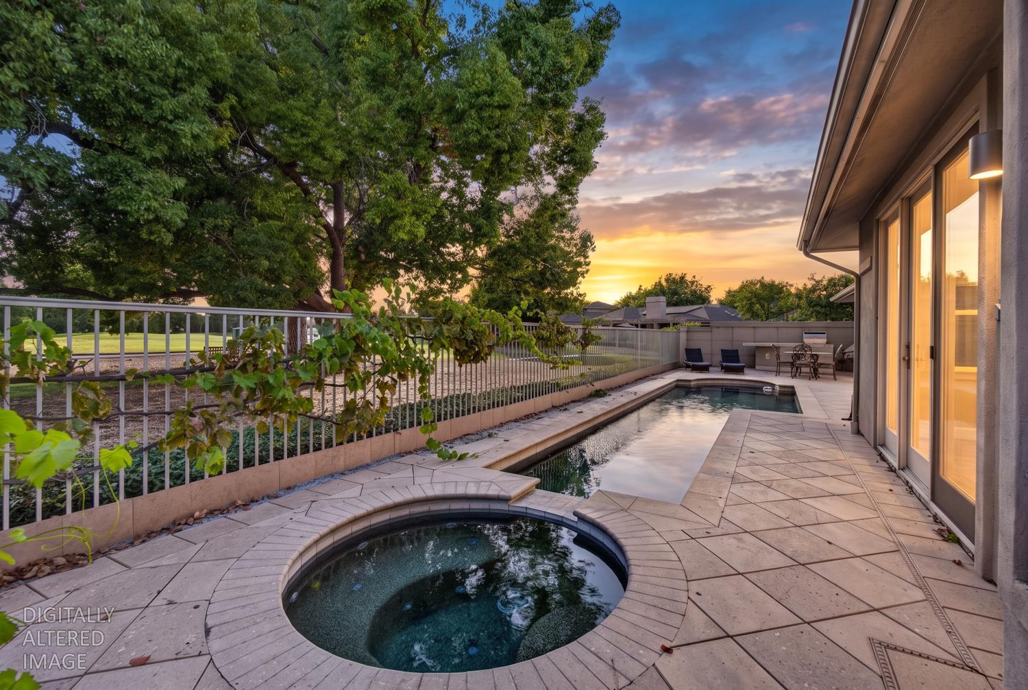 9596 Golf Course Lane