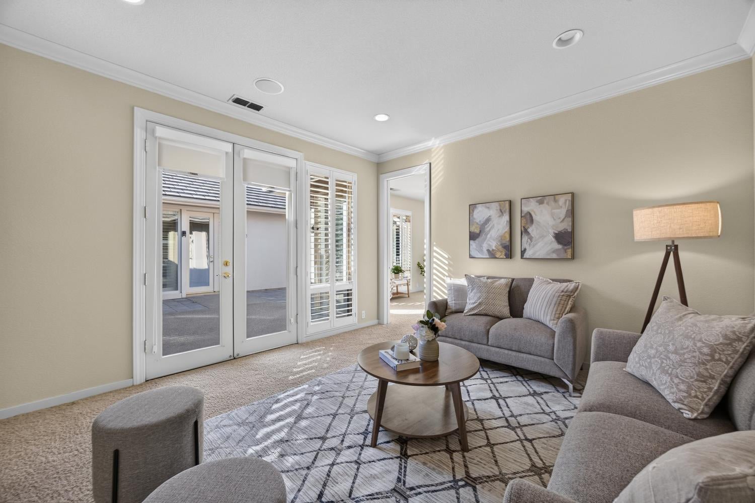 9596 Golf Course Lane