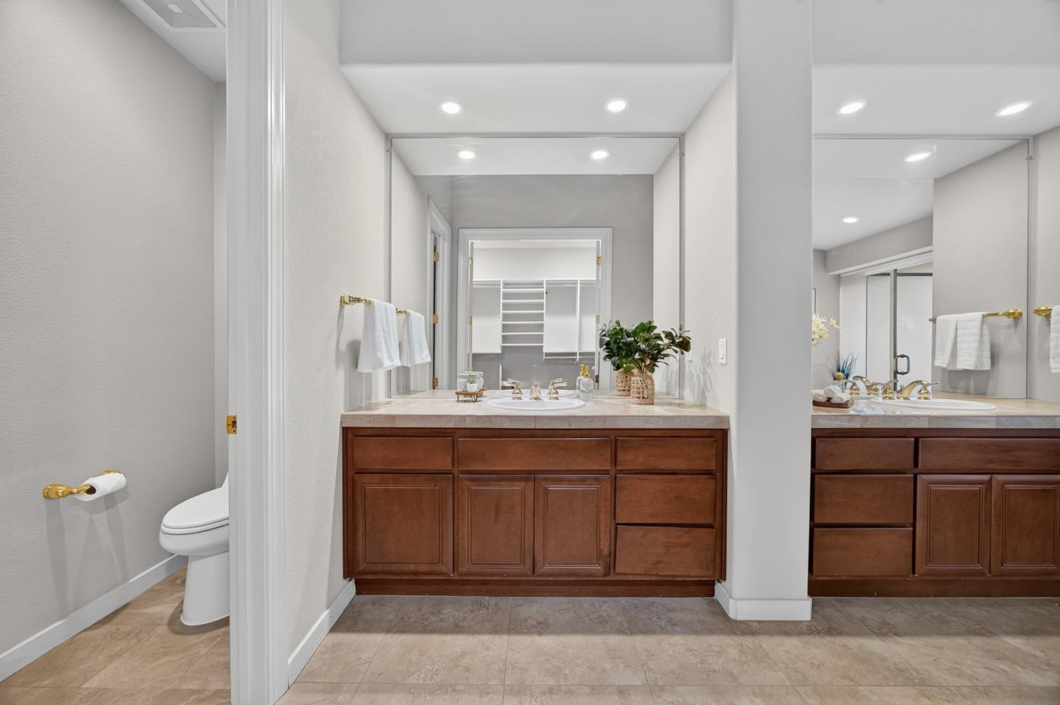 9596 Golf Course Lane