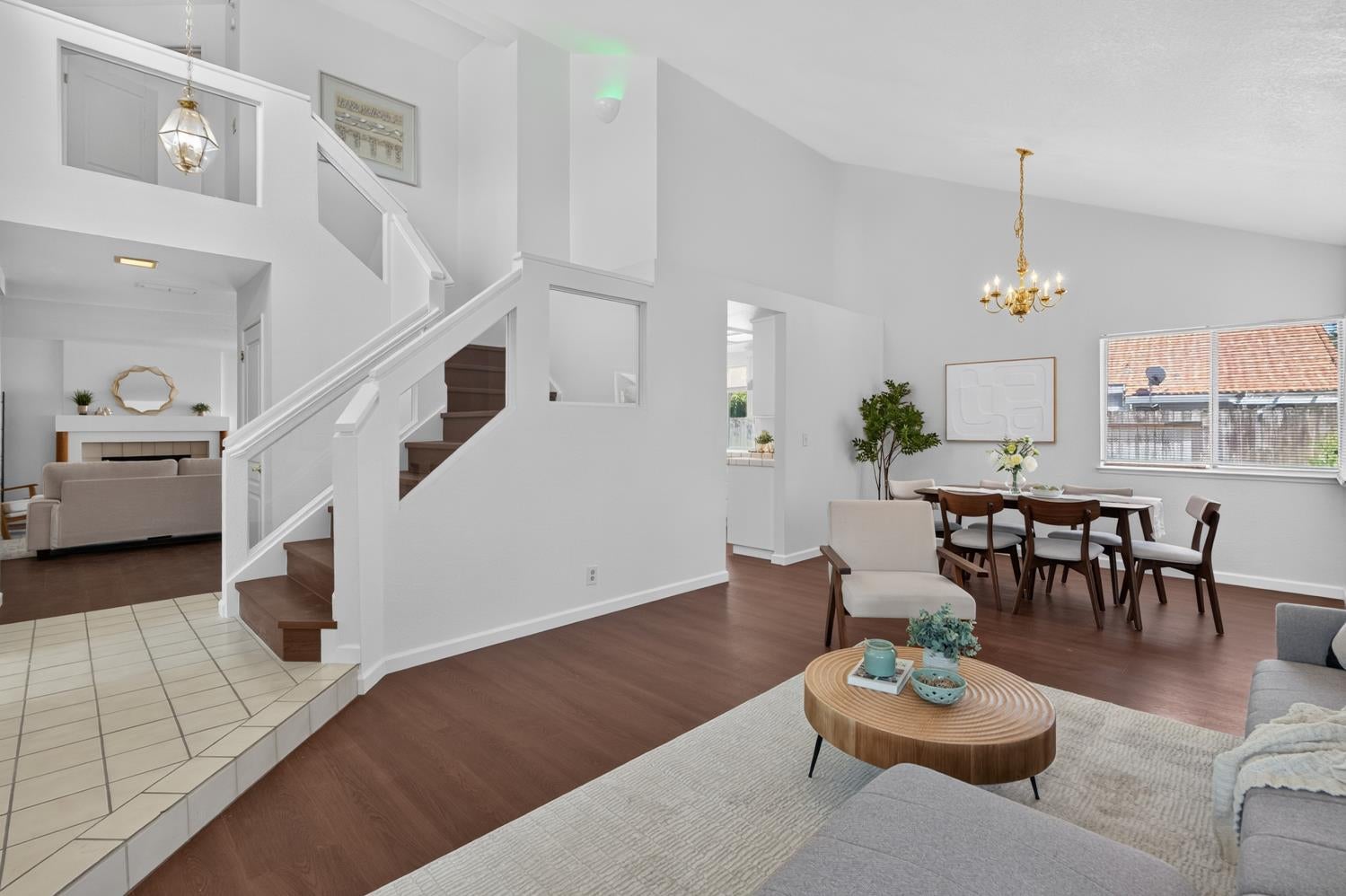 8019 PINOT NOIR Way