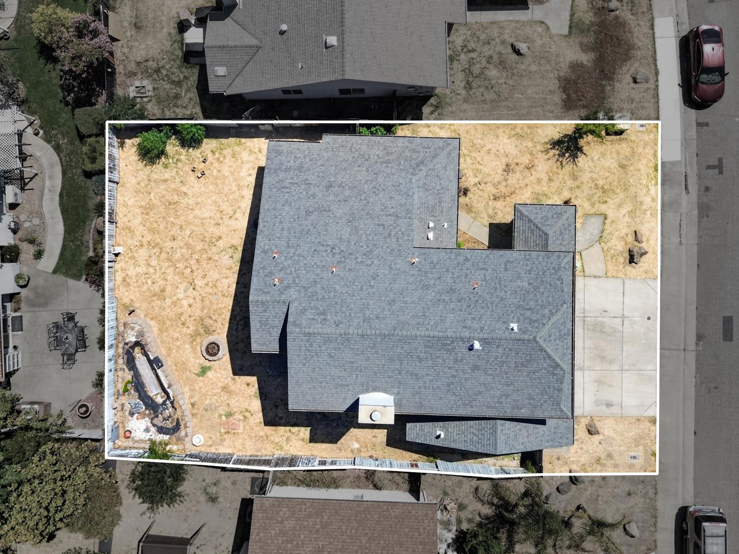 8019 PINOT NOIR Way