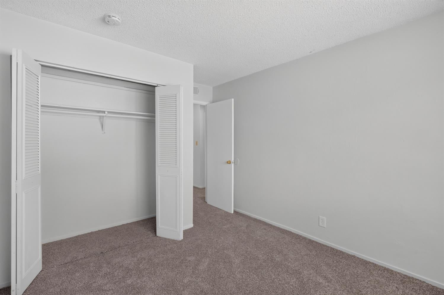 4479 La Cresta Way 4