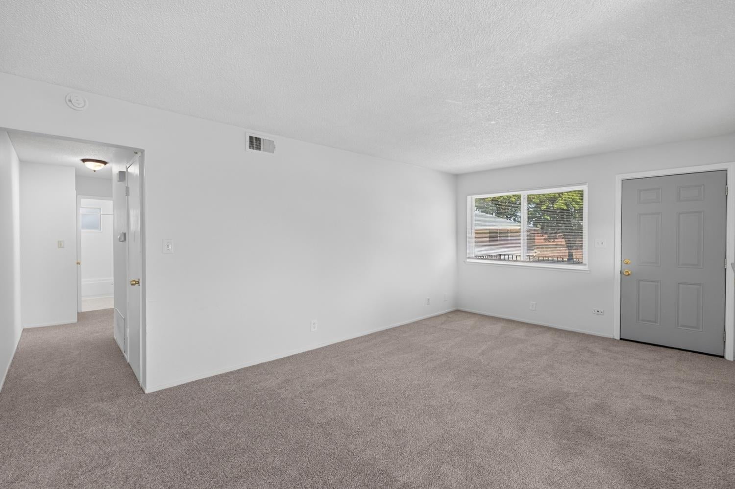 4479 La Cresta Way 4