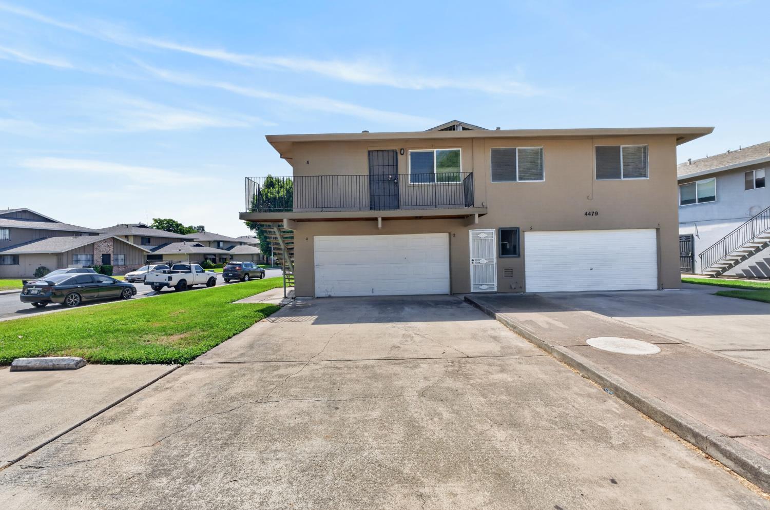 4479 La Cresta Way 4