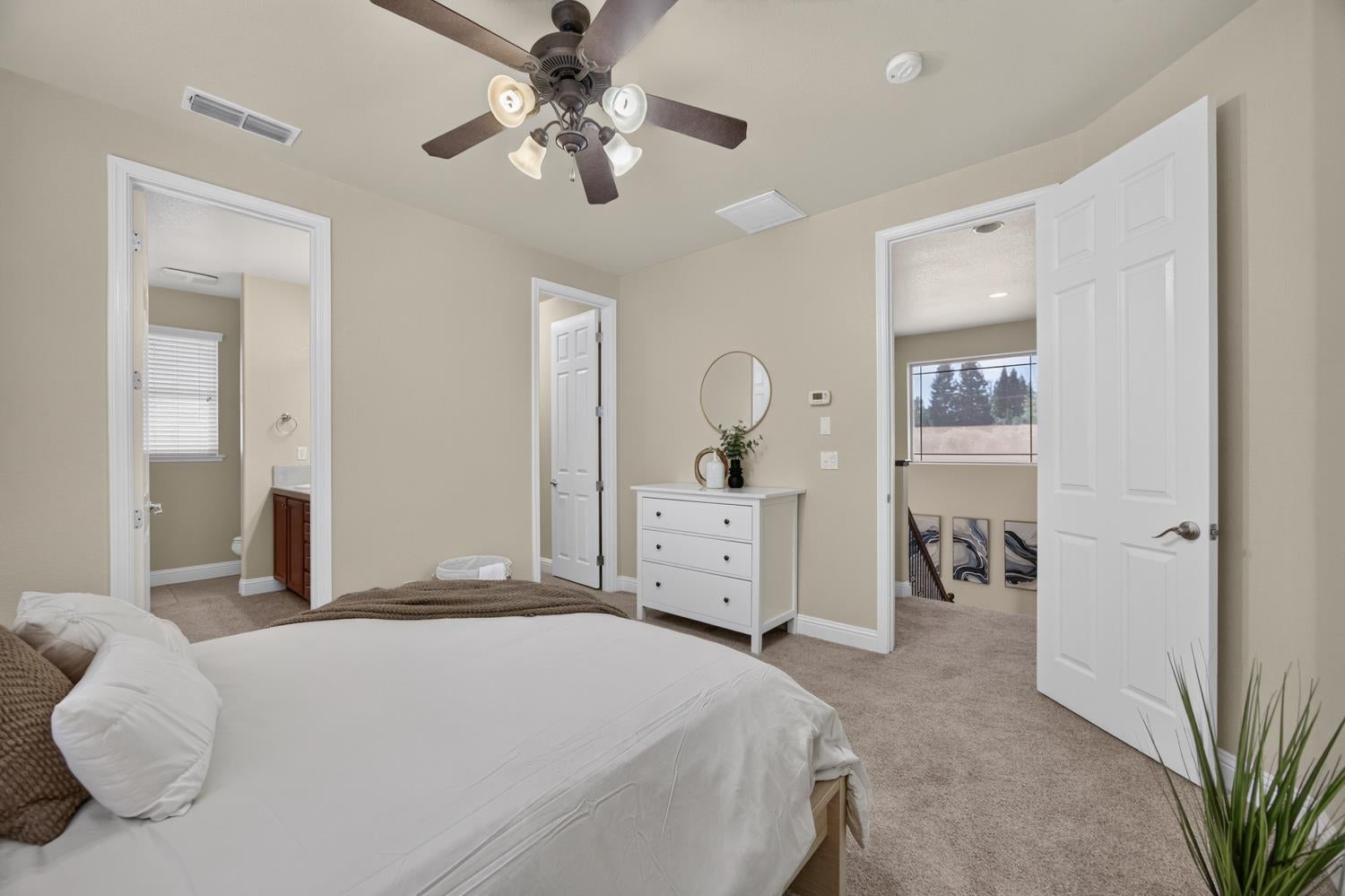 8221 ASHCREST Lane
