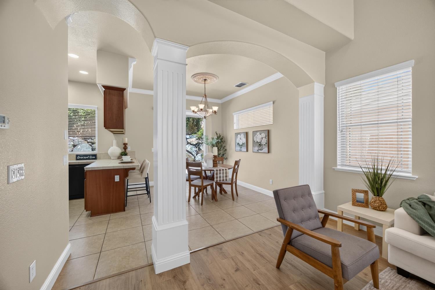 8221 ASHCREST Lane