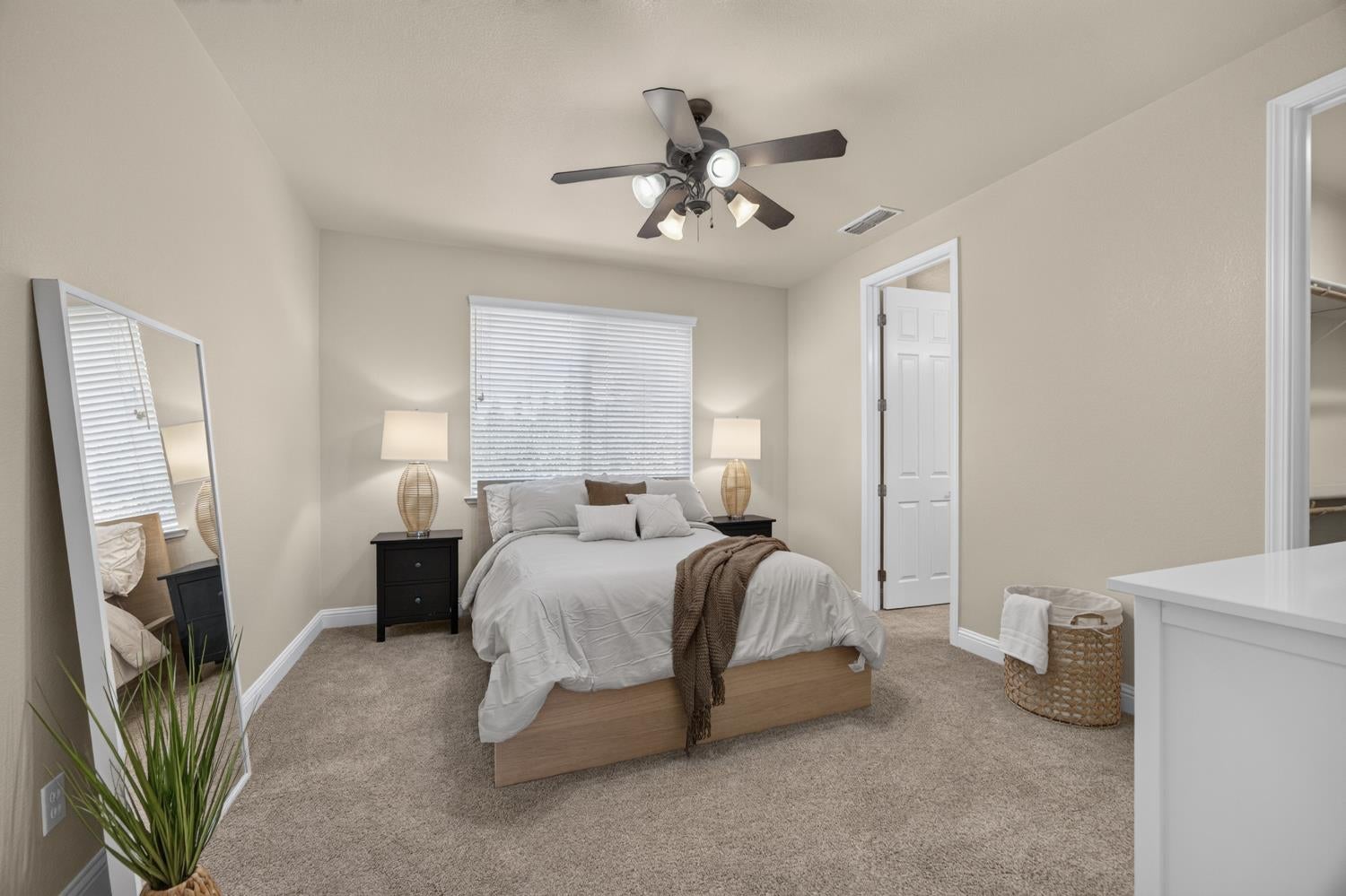 8221 ASHCREST Lane