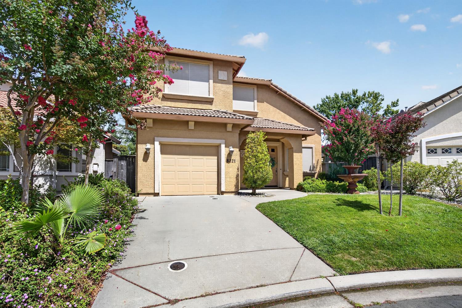 8221 ASHCREST Lane