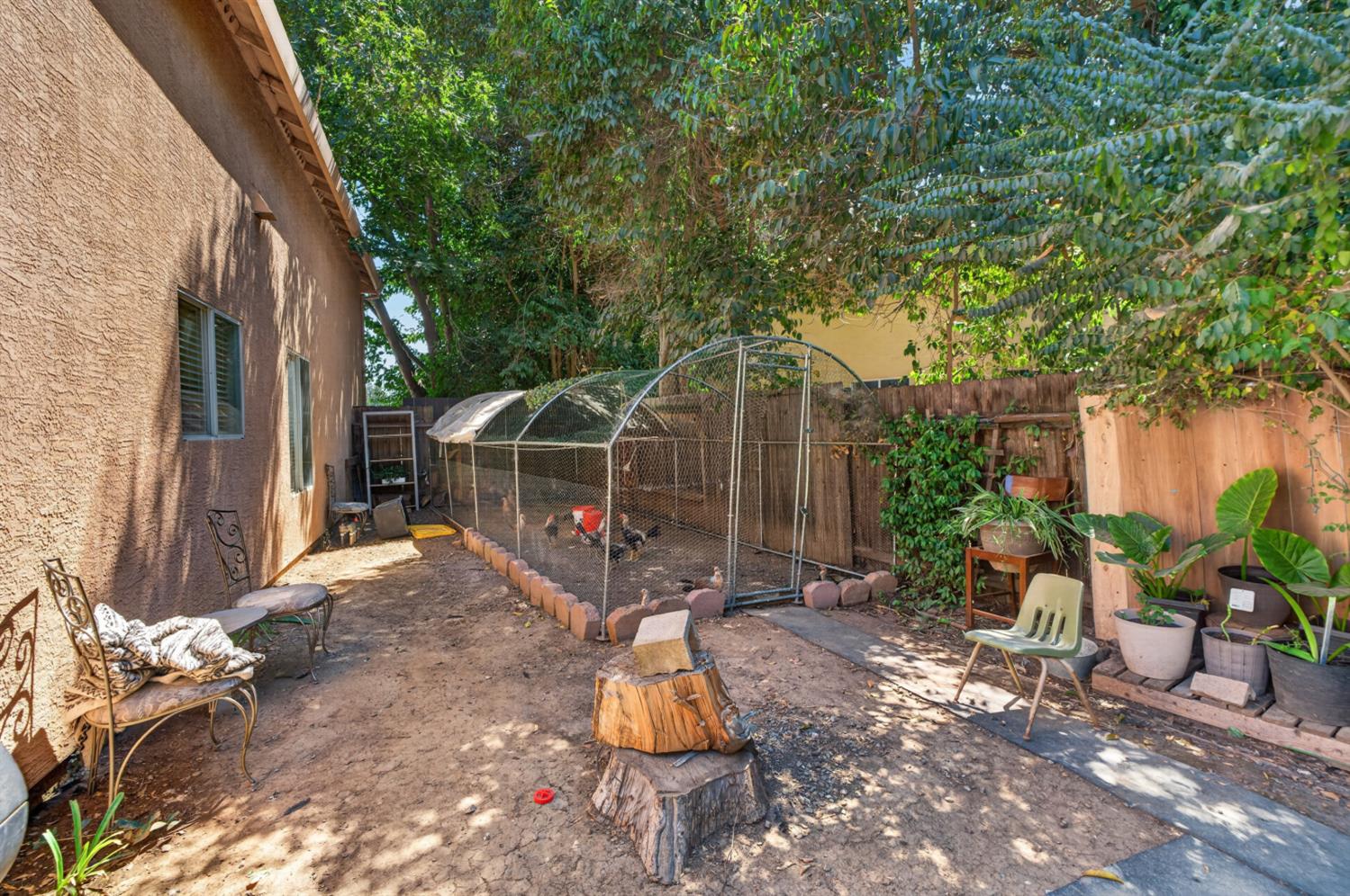 5281 Francesca Street
