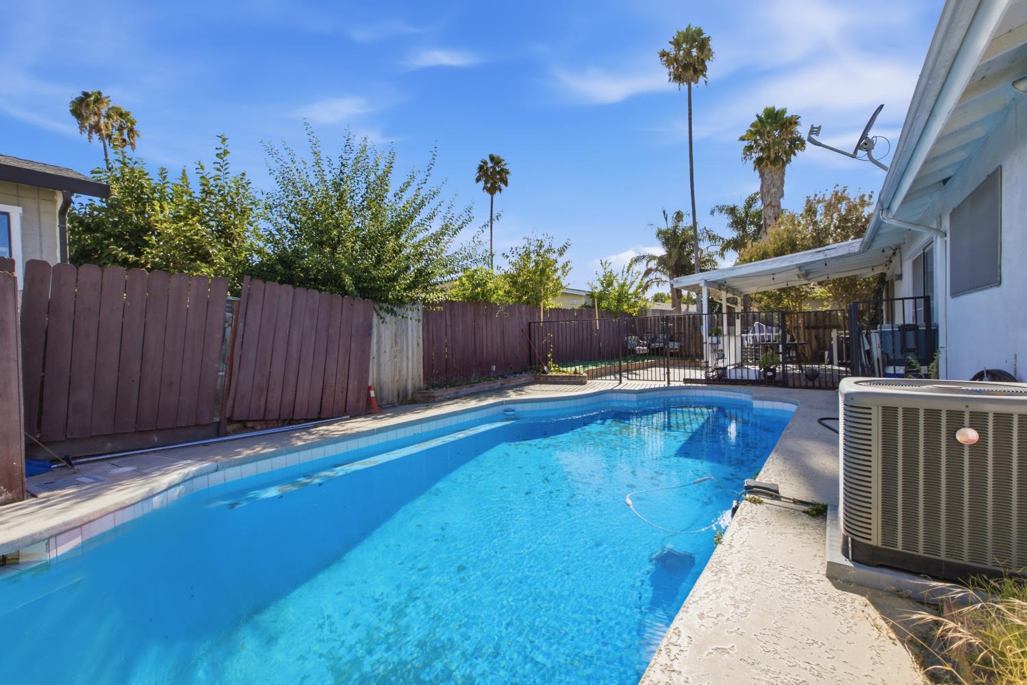 5960 Valley Hi Drive