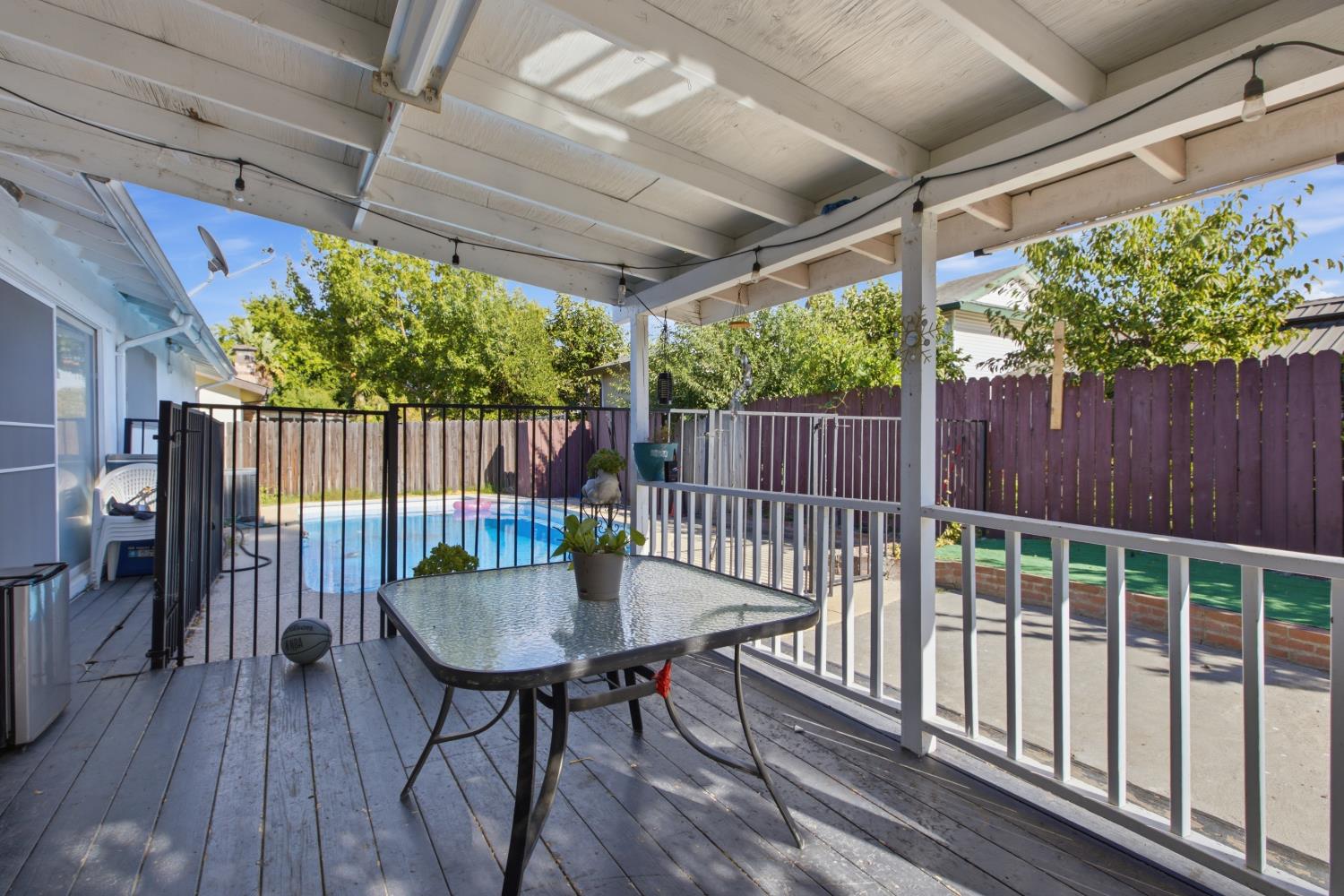 5960 Valley Hi Drive