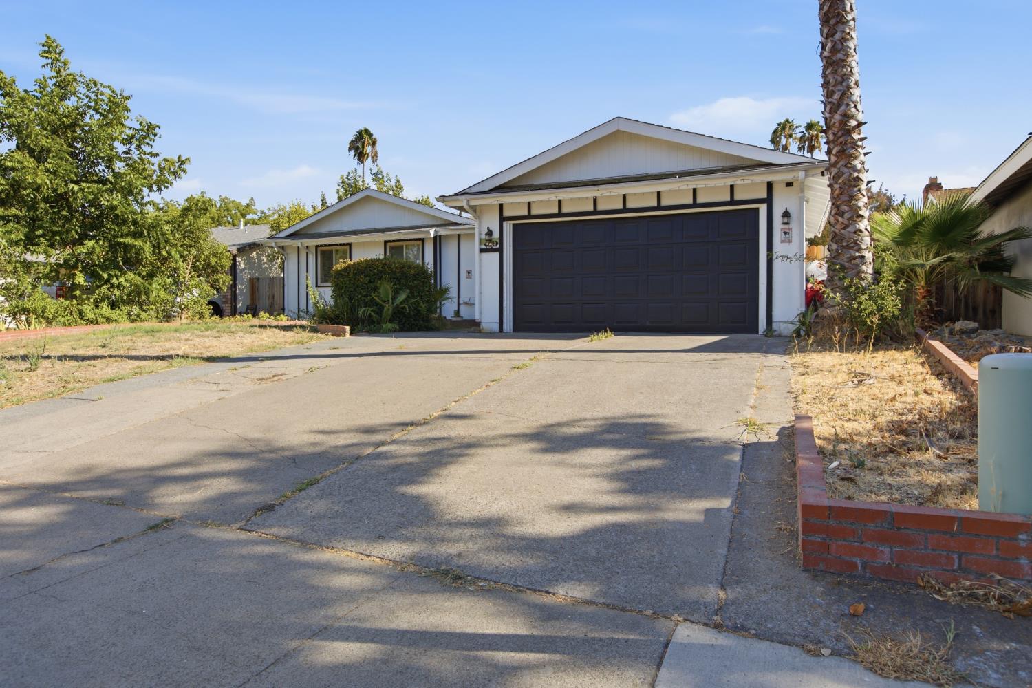 5960 Valley Hi Drive