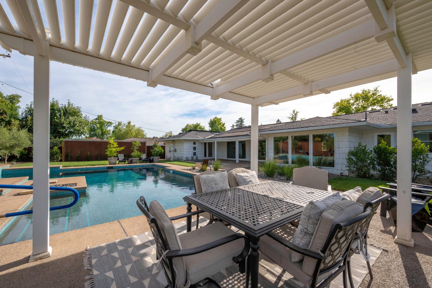 2830 Walton Way