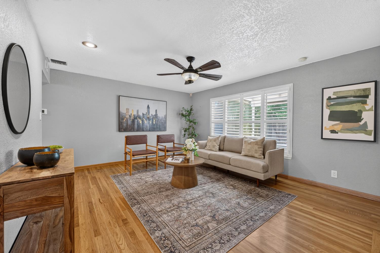 1172 Fallbrook Street