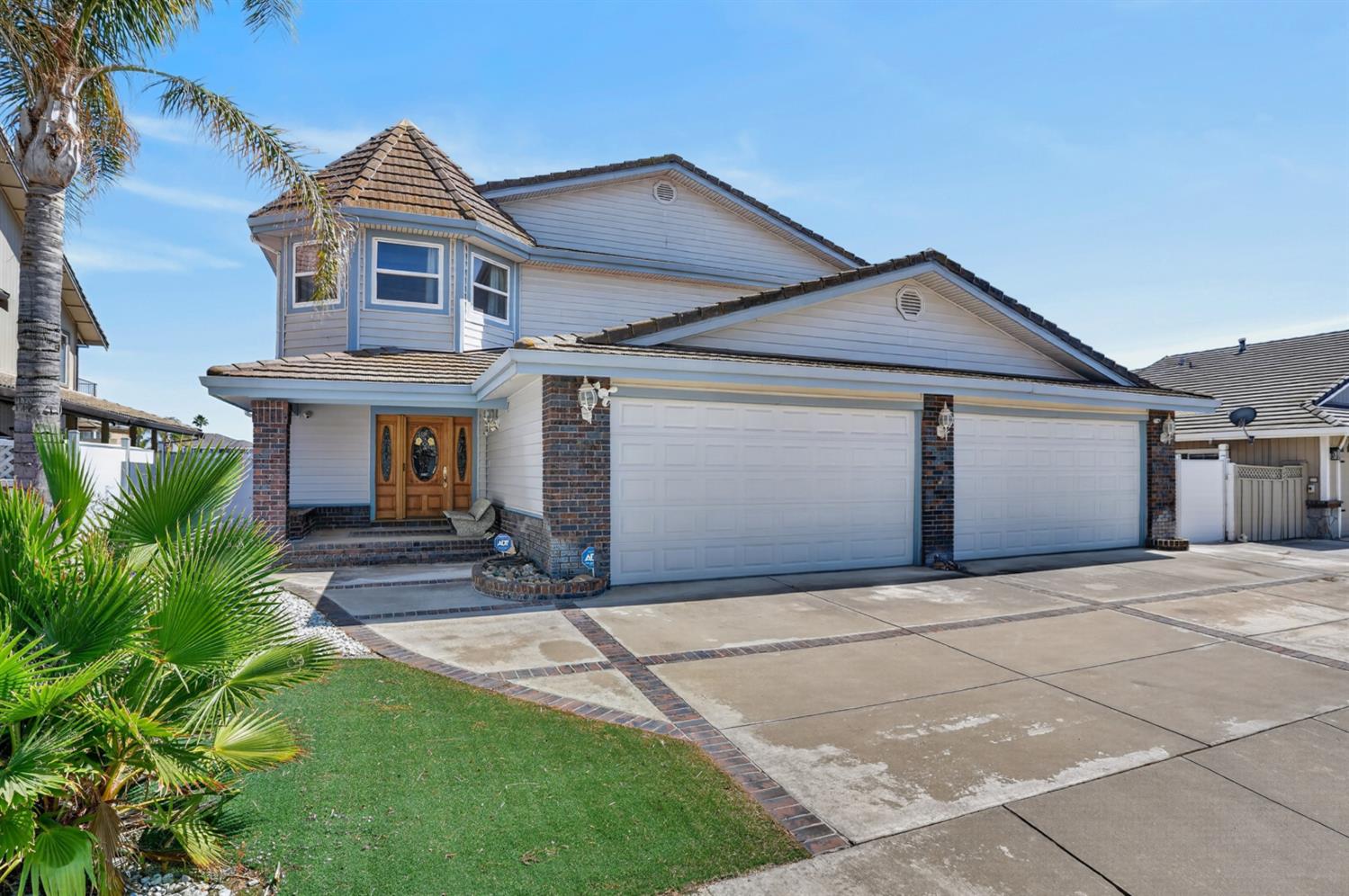 1917 Windward Point