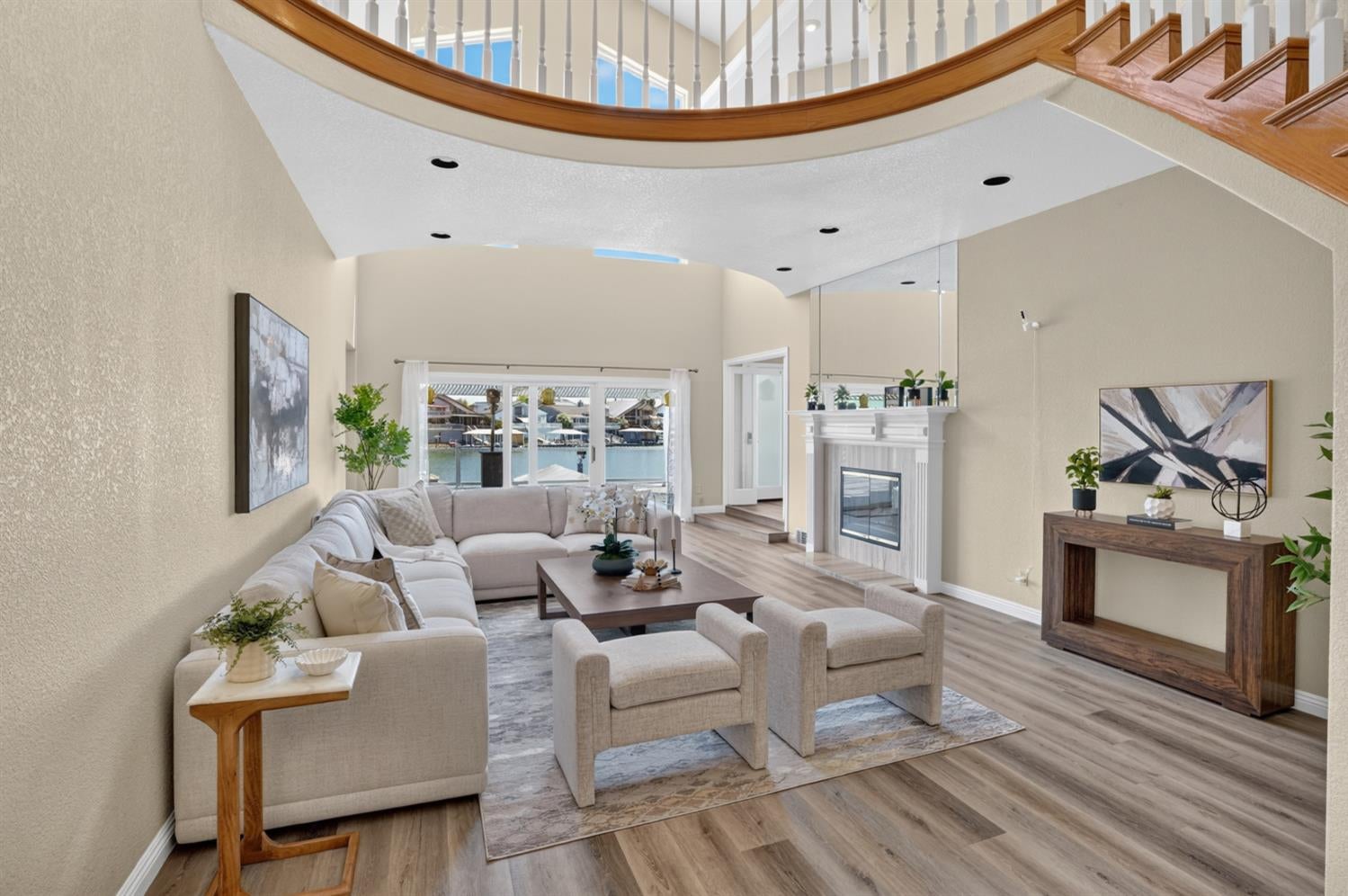 1917 Windward Point