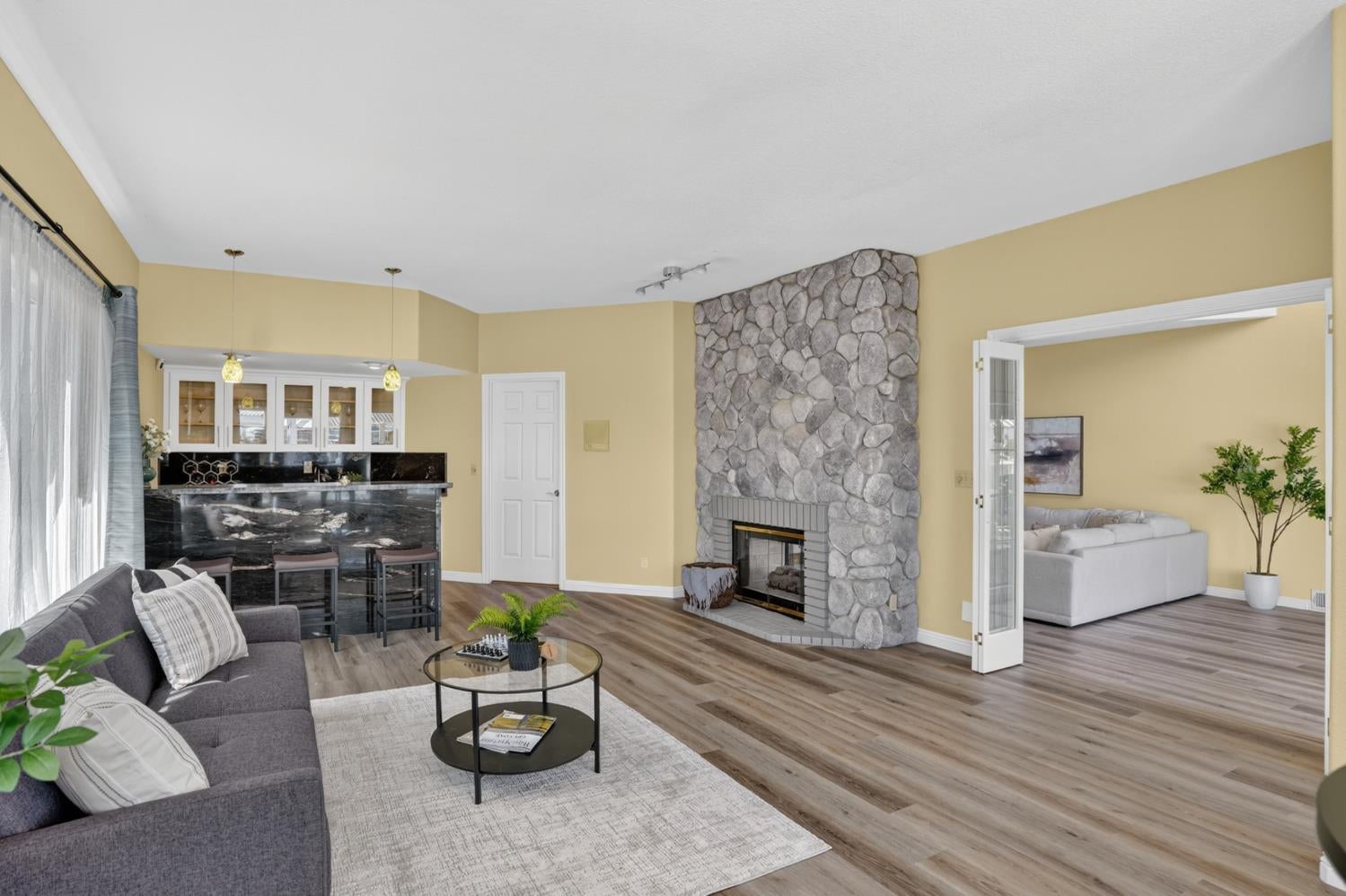 1917 Windward Point