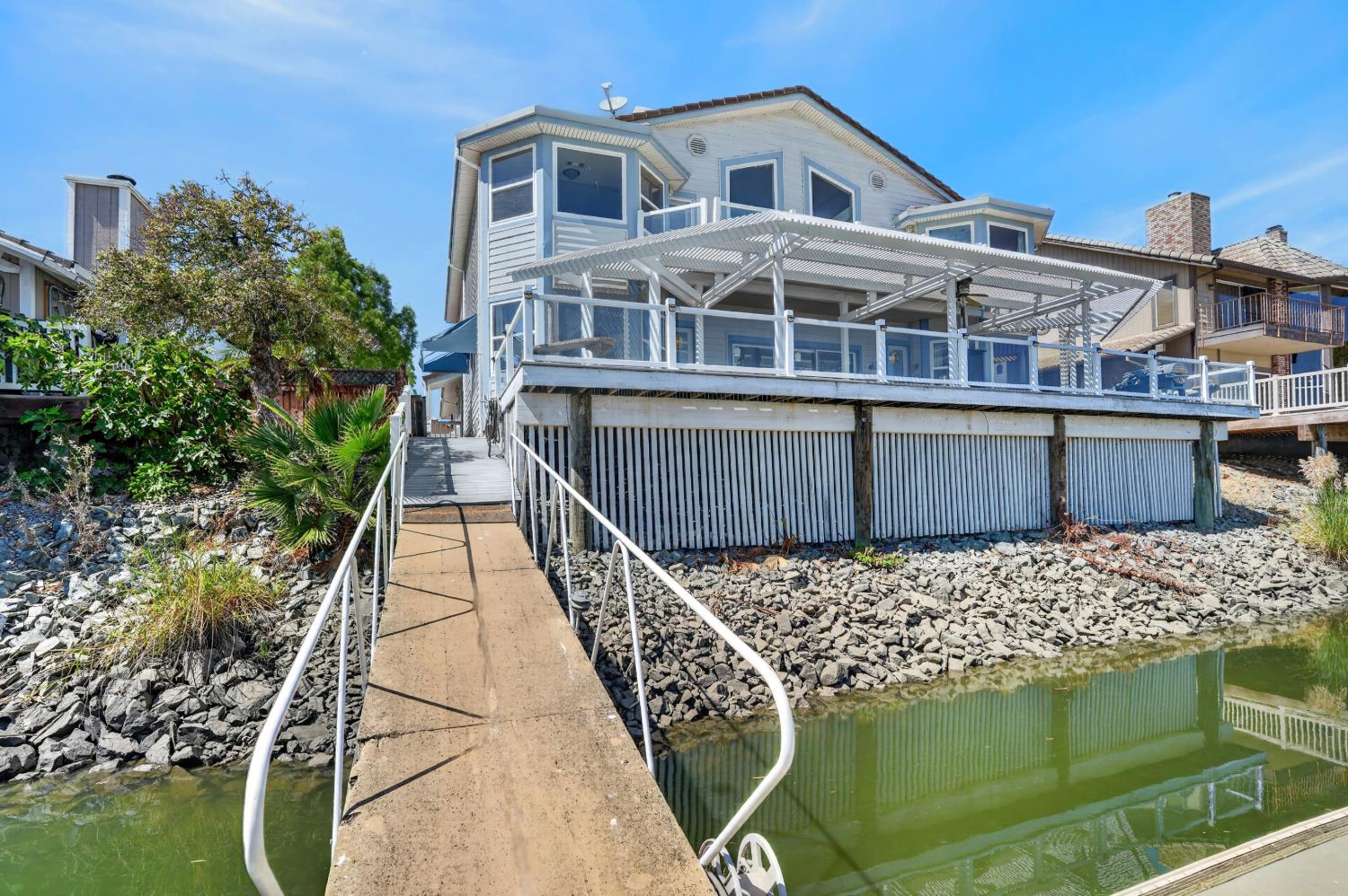 1917 Windward Point