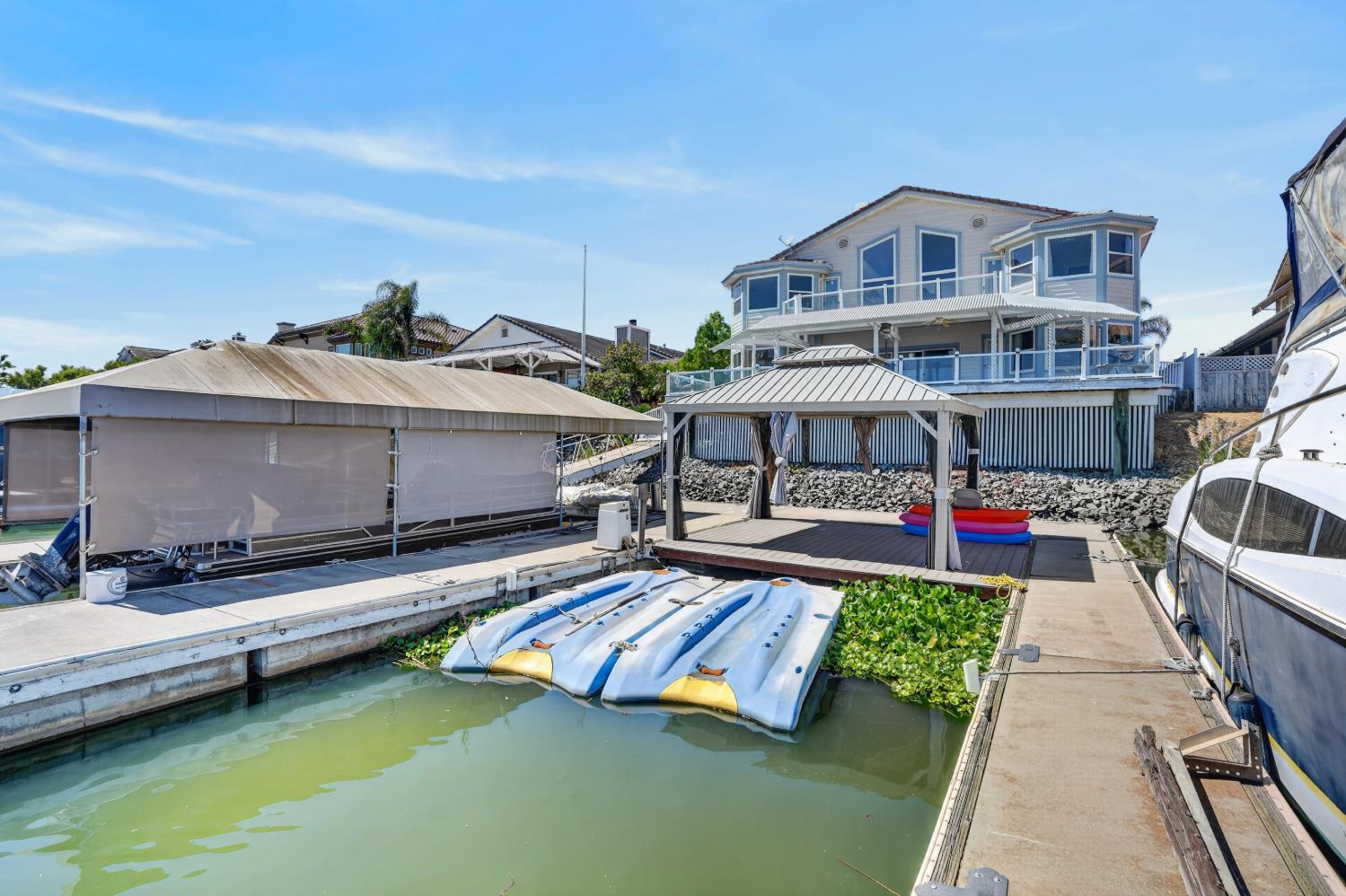 1917 Windward Point