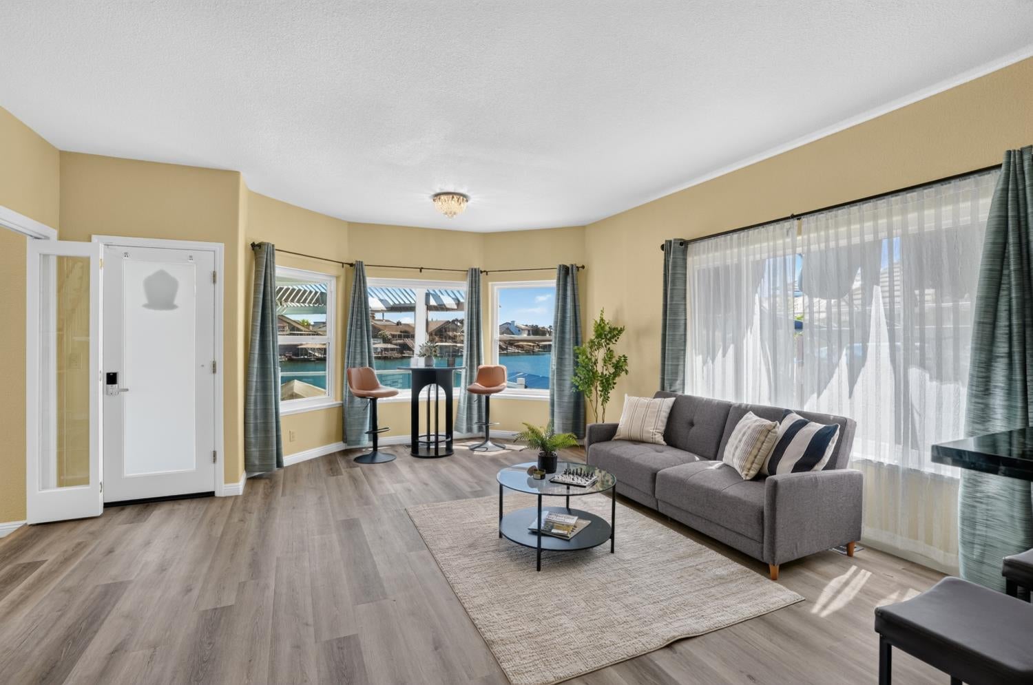 1917 Windward Point