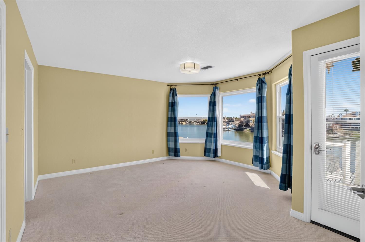 1917 Windward Point