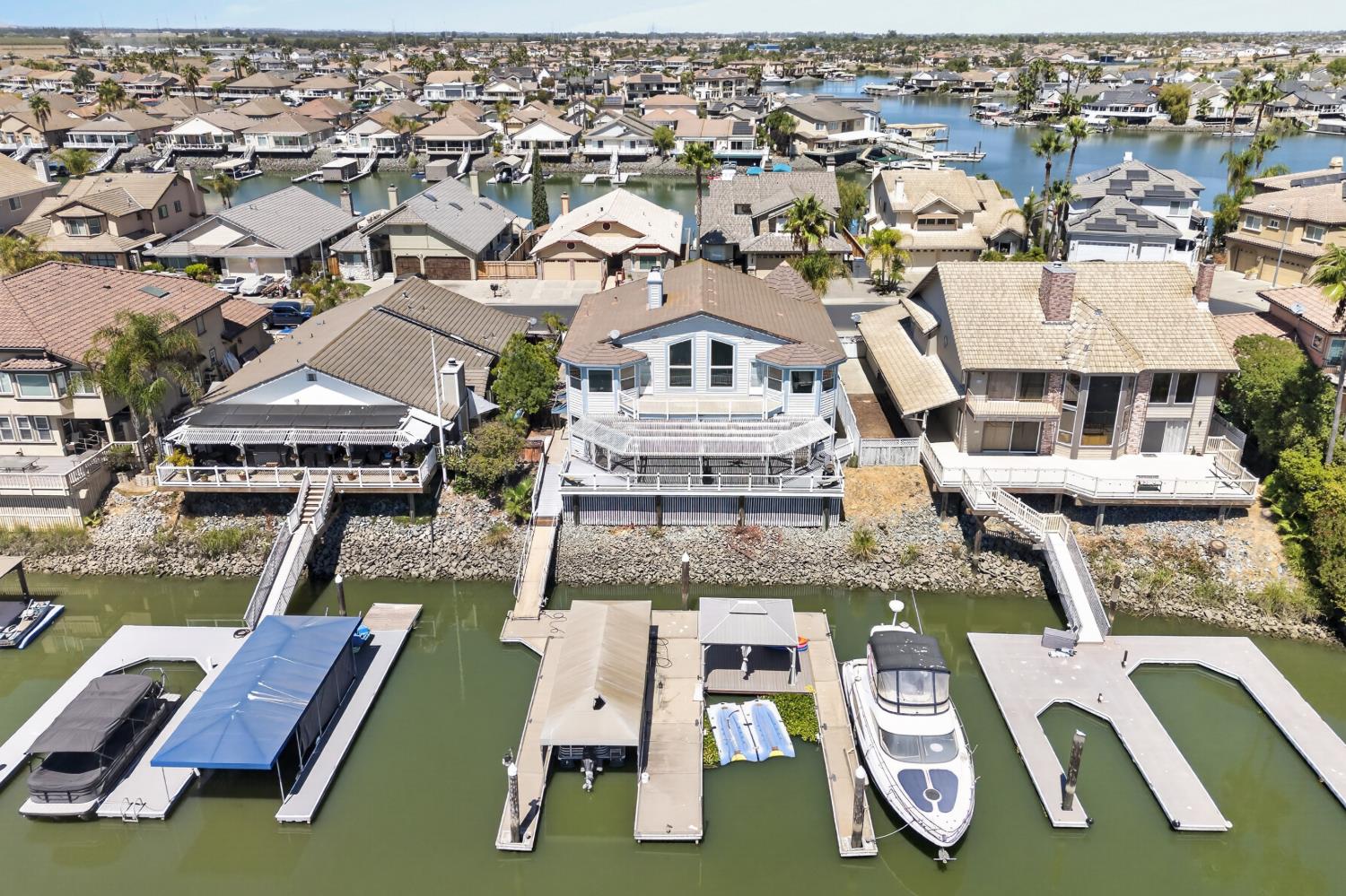 1917 Windward Point