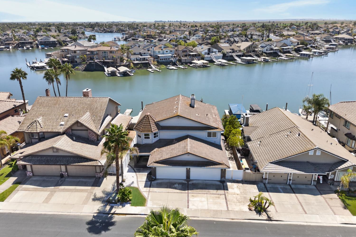 1917 Windward Point