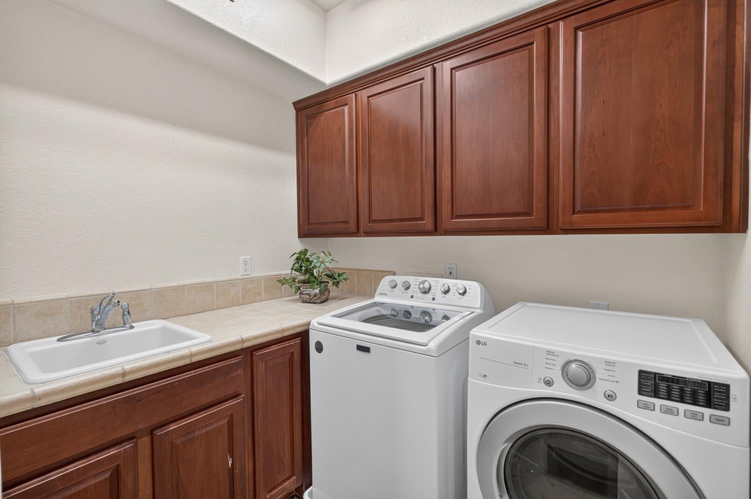 5716 Alder Bridge Court