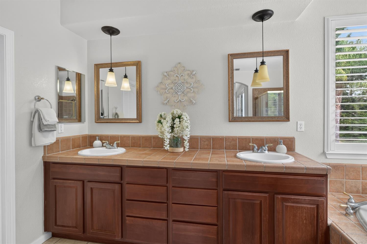 5716 Alder Bridge Court